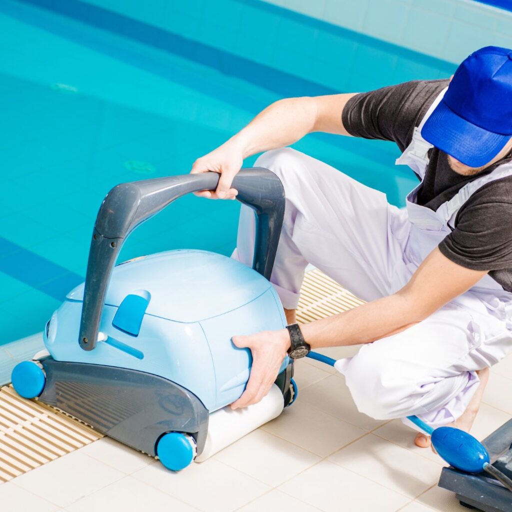 img of cleaning a pool