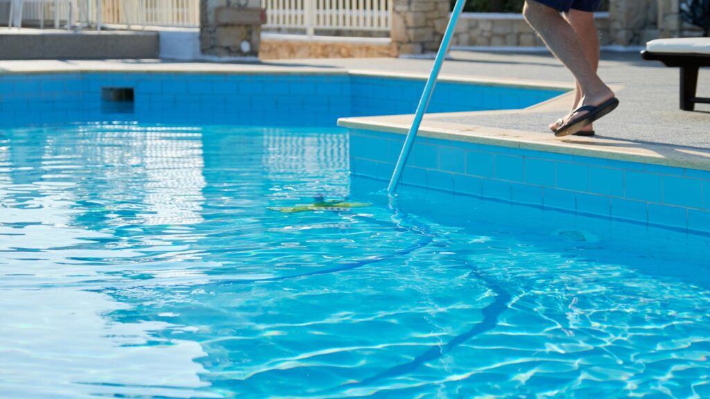 cleaning a pool