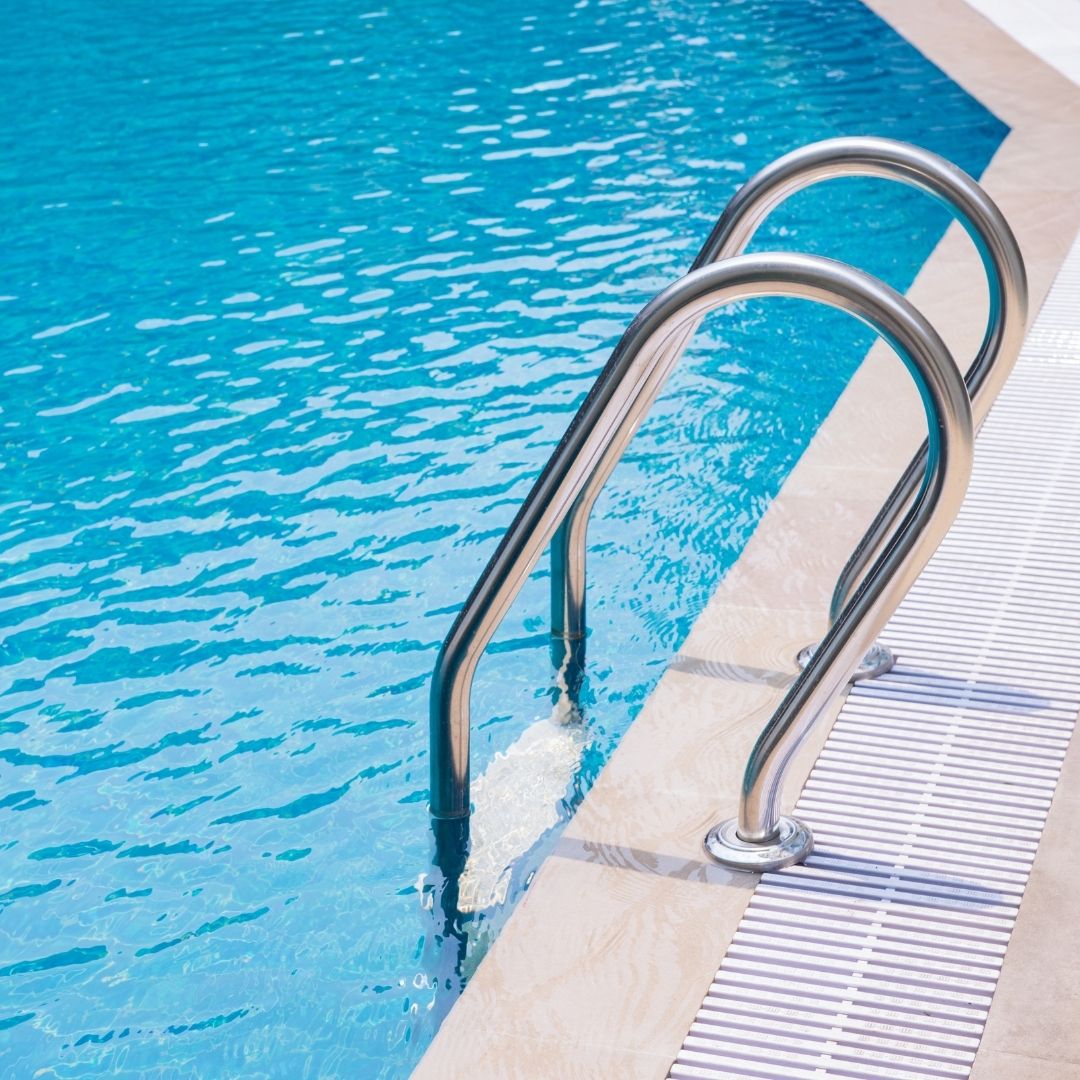 pool ladder 